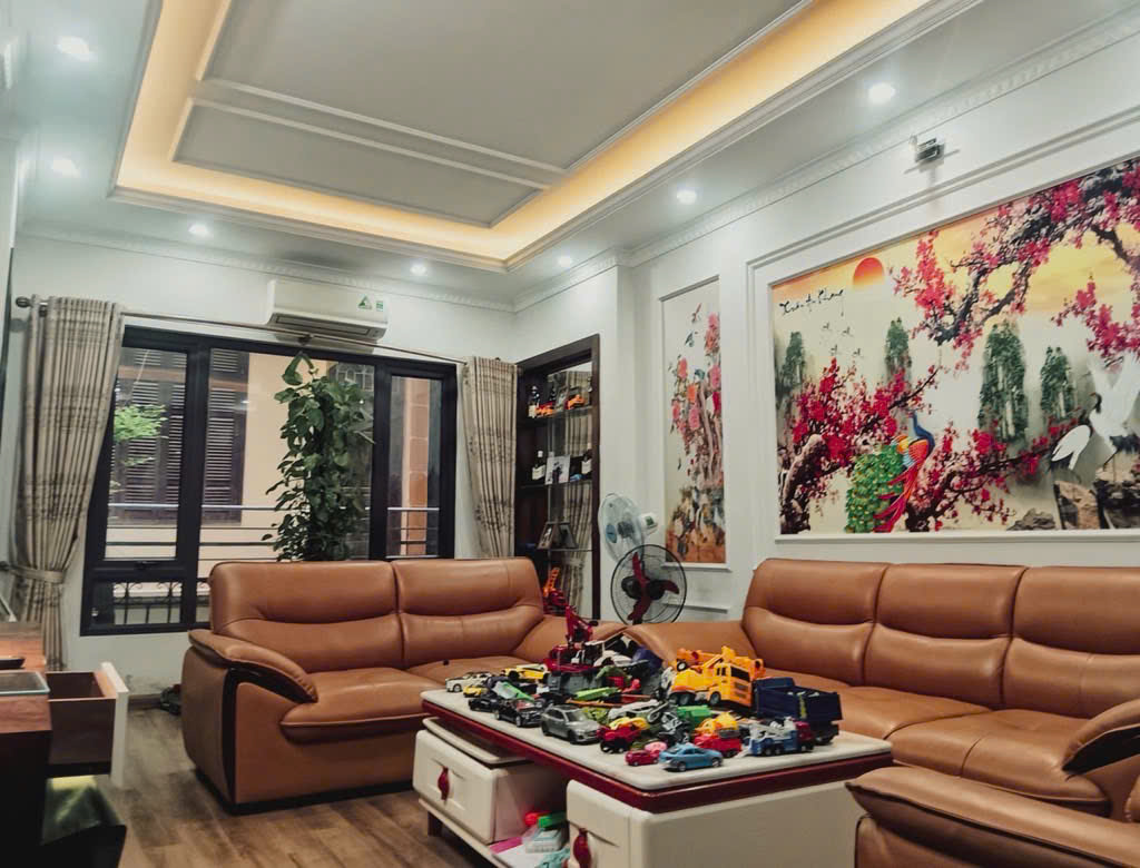 BÁN NHÀ 5 TẦNG PHỐ NGUYỄN KHÁNH TOÀN-NGÕ TO ĐẸP NHẤT PHỐ NGUYỄN KHÁNH TOÀN